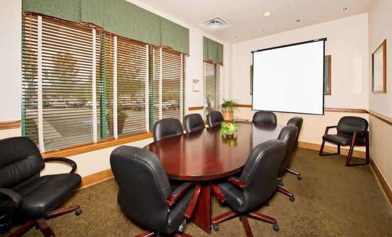 אדוארדס The Inn At Riverwalk מראה חיצוני תמונה